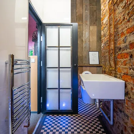 Apartment By Leeds (West Yorkshire)